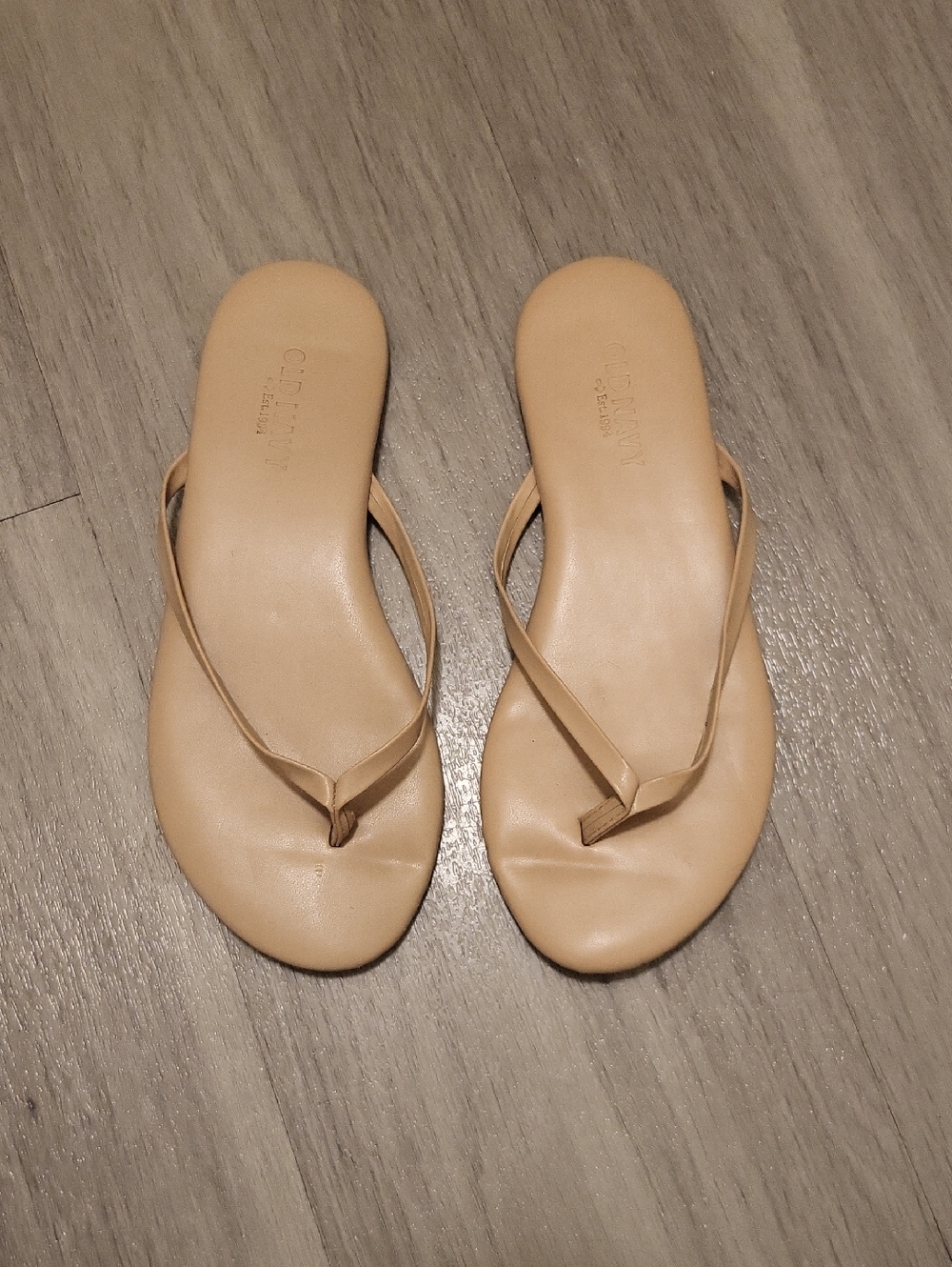 Old Navy Tan Leather Flip Flop Sandals for Women